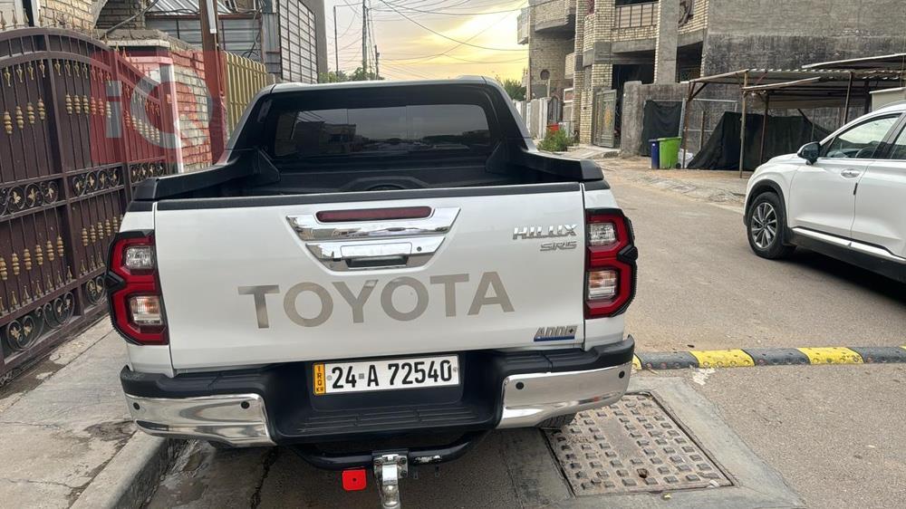 Toyota Hilux